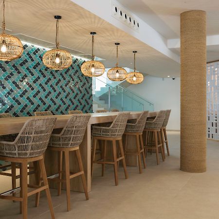Cala San Miguel Ibiza Resort, Adults Only, Curio Collection By Hilton Port de Sant Miguel Exteriör bild The interior of the new terminal